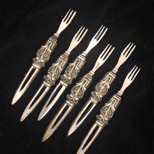 SOLD-SOLD!——Vintage  6 Piece Tiny Cocktail Olive Forks—-
SOLD-SOLD-SOLD